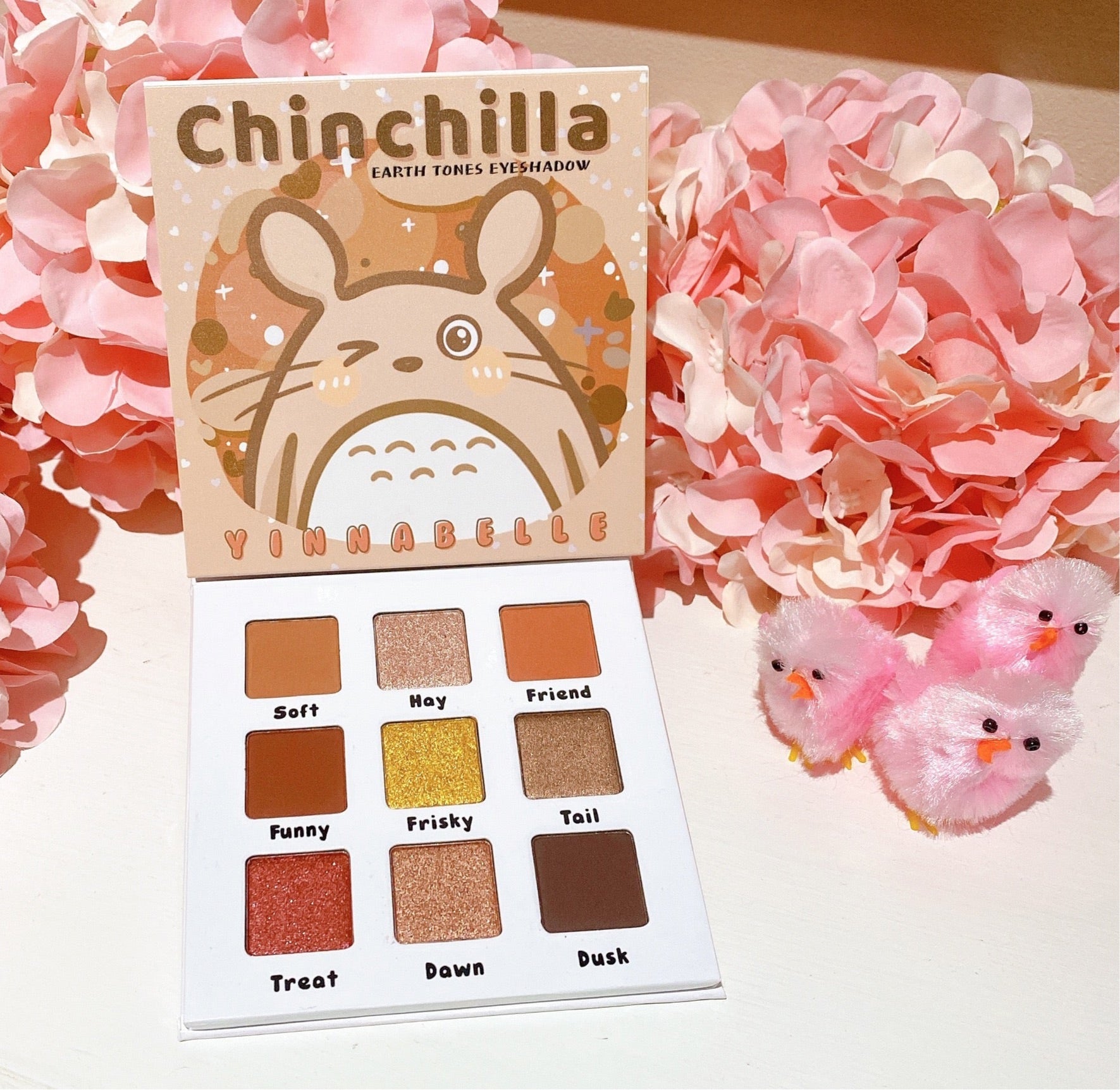 Cute animal Chinchilla eyeshadow palette